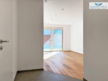 Großartige 2 Zimmer Neubauwohnung mit Terrasse und Garten sofort verfügbar!