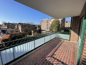 Großartige 3 Zimmerwohnung im Stadtkern mit Fahrstuhl und Tiefgaragenstellplatz