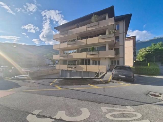 Großartige 3,5 Zimmer Wohnung in Sierre, in der Nähe des Lake Géronde!