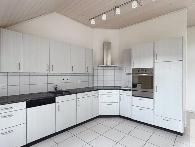 Grosse 3.5 Zimmerwohnung in Oberschrot
