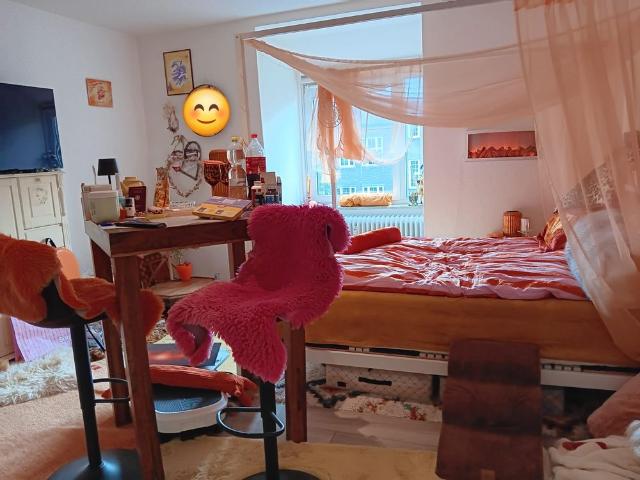 Große 3 Zi. Whg. ca. 75qm, in der Brockesstr. 56, FREI zum 01.12.2026