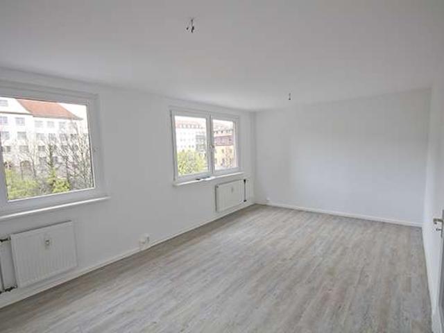Große 3 Zimmerwohnung mit Balkon in Innenstadtlage!