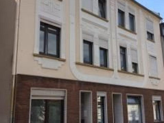 Große 3 Zimmer Dachgeschosswohnung