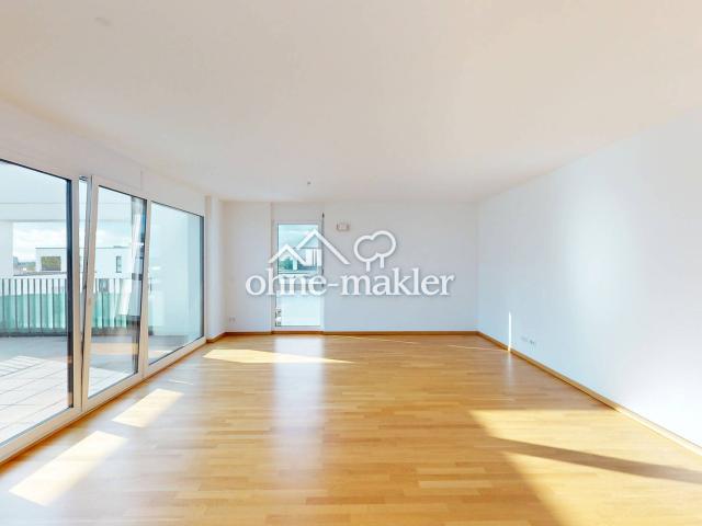 Große 3 Zimmer Wohnung mit EBK und weitläufiger Dachterrasse im FRANKLIN Quartier