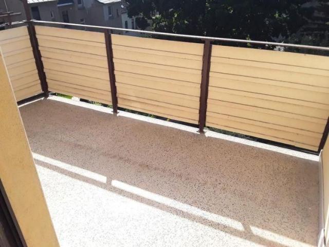 Große 3 Raum Whg. mit Balkon
