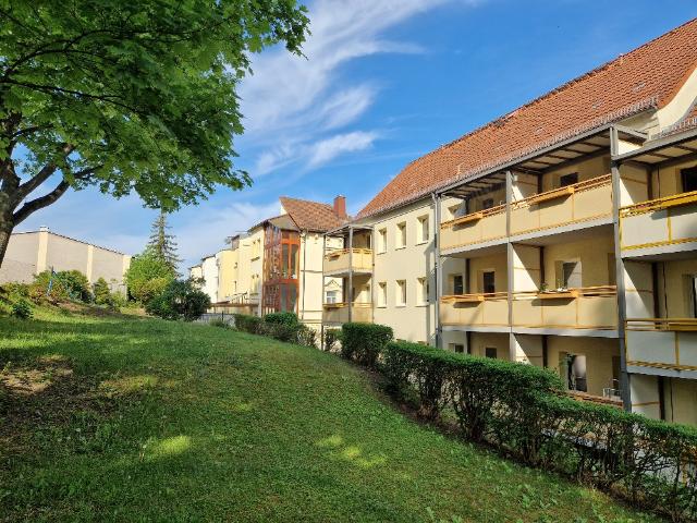 Große 3 Raum Wohnung mit Balkon im Ostviertel!