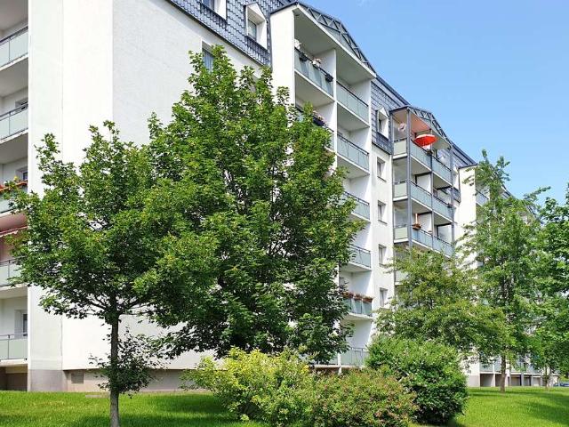 große 3 Raum Wohnung mit ebenerdiger Dusche