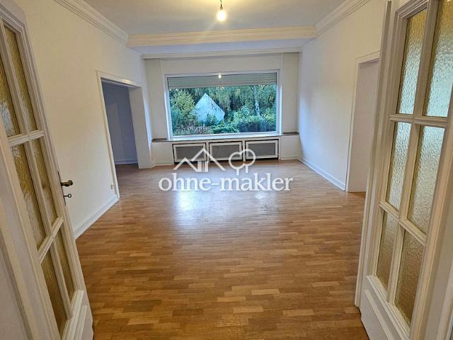 Große 136qm renovierte Altbauwohnung mit Garten in bester Lage, Erstbezug nach Badsanierung !