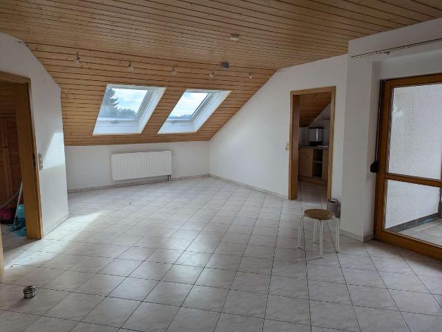 Große 1,5 Zimmerwohnung in Eutingen im Gäu OT Weitingen
