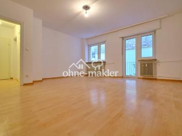 Große 1 Zi WH mit separater Küche und Balkon absolut zentral