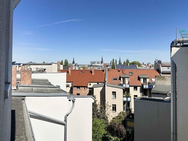 Große 2,5 Zimmer mit schönen Sichtbalken am Rannischen Platz Individuell und hochoben