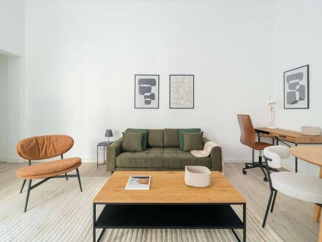 Große 2 Zimmer Wohnung in Wedding voll möbliert