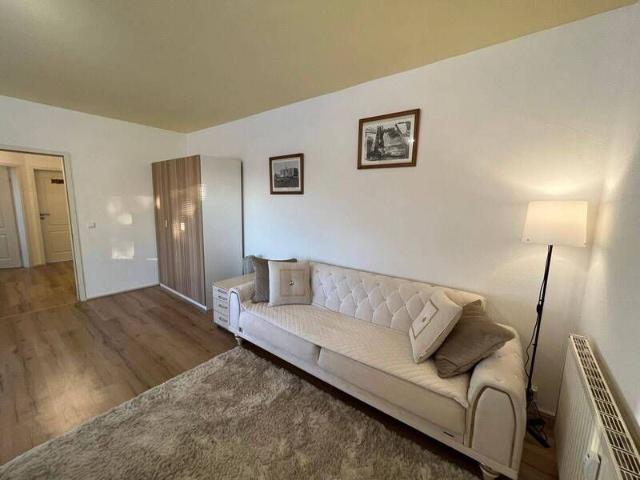 Große 2 Zimmer Wohnung in Berlin für 4 Personen