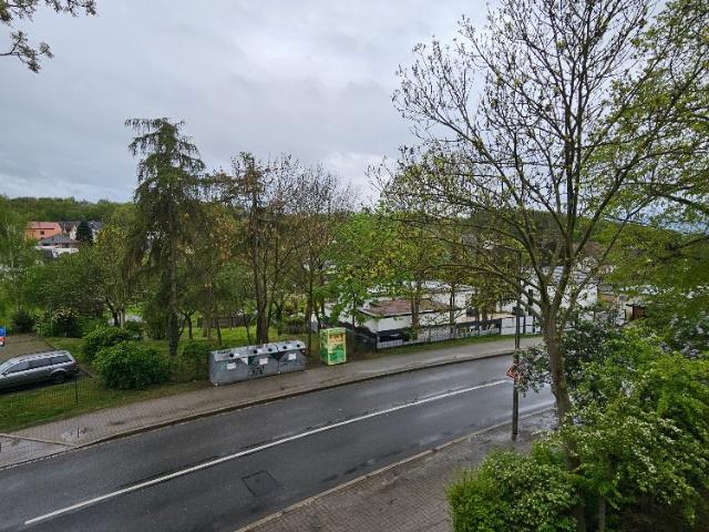 Große 2 Raum Wohnung mit Balkon im 1.OG in Leumnitz!