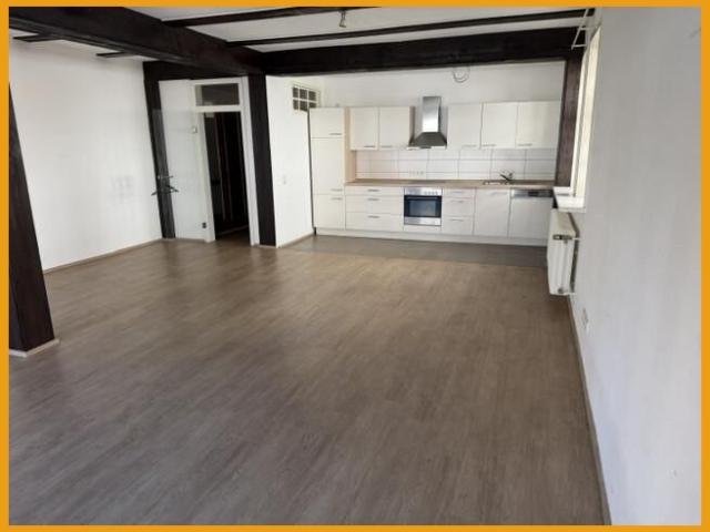 GROßE 2ZKB WOHNUNG DIREKT AM MARKTPLATZ IN ALSFELD!