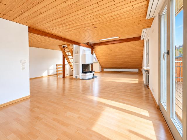 Grosse 4.0 Zimmer Wohnung