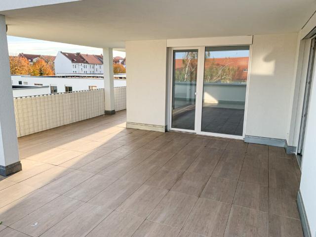 Große 4 Zimmer Wohnung für Familien in der Johannesvorstadt