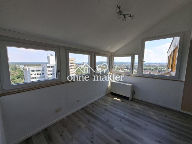 Große 4 Zimmer Wohnung mit tollem Fernblick