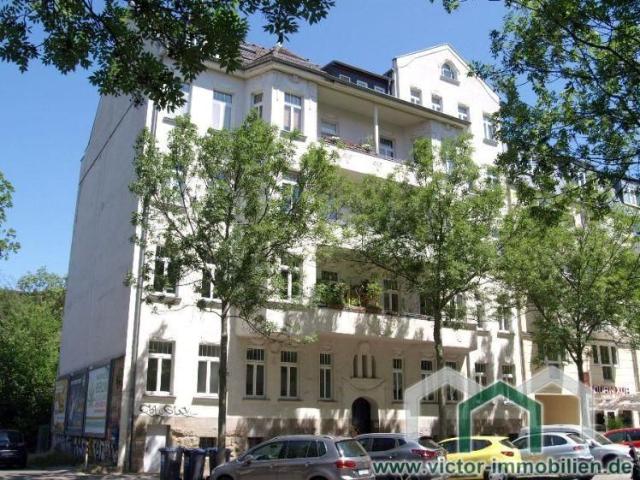 Große 4 Zimmer Whg. mit zwei Balkonen und Tageslichtbad