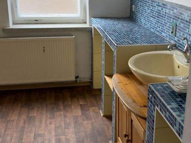 Große 4 Raum Wohnung im Erdgeschoss mit Gemeinschaftsgarten in Lossa!