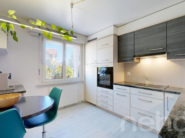 Große 5,5 Zimmer Wohnung in ausgezeichnetem Zustand im renovierten Gebäude