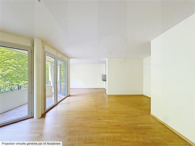Große 5 Zimmer Wohnung
