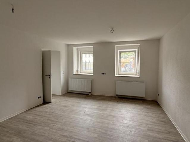Große 5 Raumwohnung mit viel Platz für Ihre Familien in zentraler Lage von Großenhain