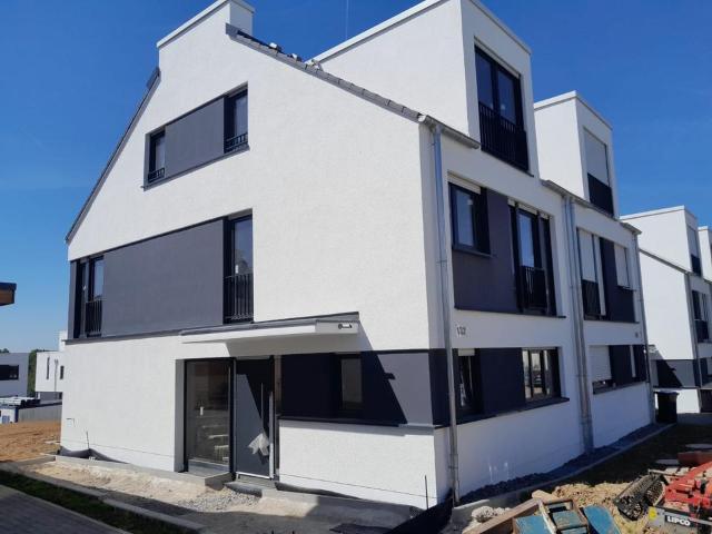Große Doppelhaushälfte 173 m² Wohnfläche, voll unterkellert