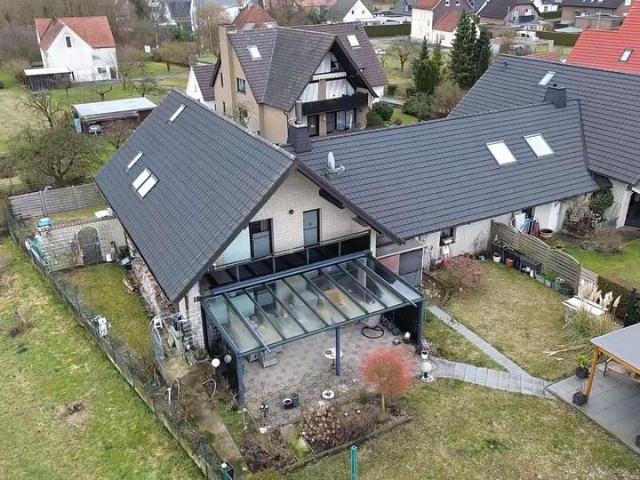 Große Doppelhaushälfte in Pivitsheide