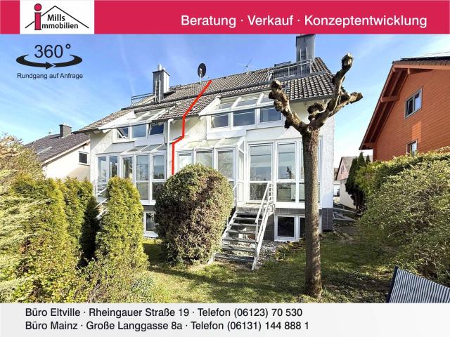 Große Doppelhaushälfte mit Garten und traumhaftem Blick ins Grüne in unverbaubarer Feldrandlage