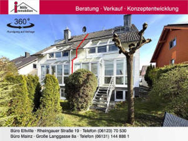 Große Doppelhaushälfte mit Garten und traumhaftem Blick ins Grüne in unverbaubarer Feldrandlage