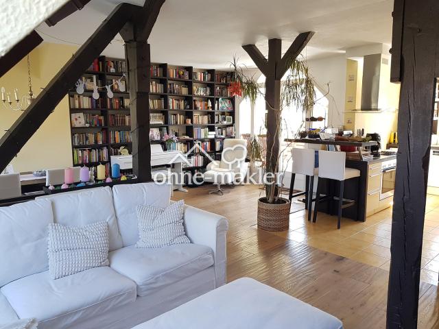 Große Dachgeschosswohnung im ruhigen Gartenhaus mit Terrasse–mitten im Samariterkiez/Friedrichshain