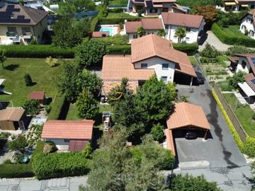 GROSSE FREISTEHENDE VILLA MIT 6,5 ZIMMERN KOMPLETT