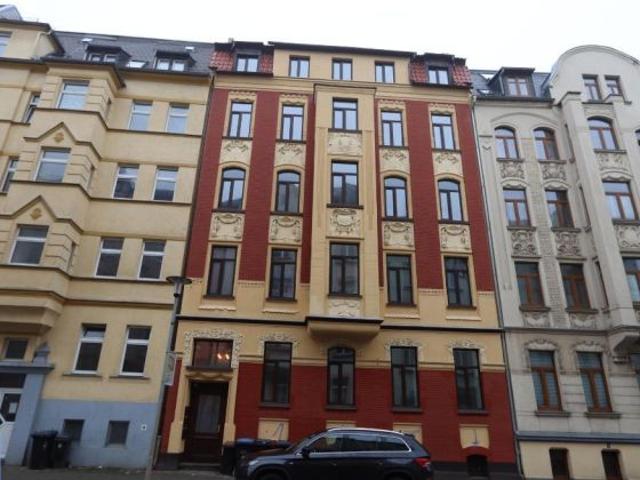 große helle 3 Zimmer Wohnung zentrale Lage mit Balkon