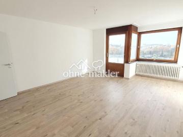 Große, helle 1 Zi Wohnung mit sonnigem Balkon, saniert