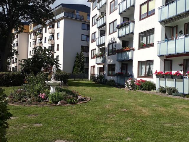 Große, helle 1 Zi Wohnung mit sonnigem Balkon, saniert