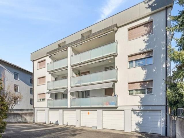 Grosse, helle Wohnung in Thürnen zu vermieten!