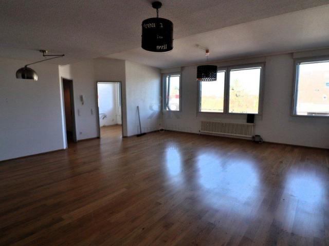 Große, helle Wohnung, nahe der Voerder Innenstadt!
