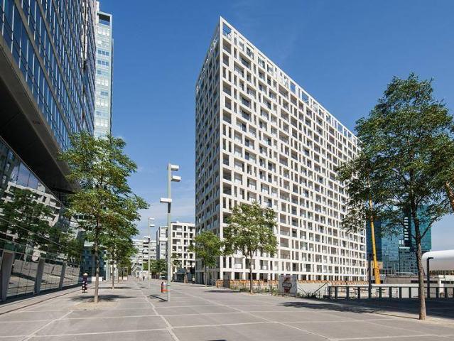 große Loggia, Fitness und Sauna inkludiert beim UNO City