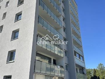 Große leerstehende und unrenovierte Wohnung im Erdgeschoss