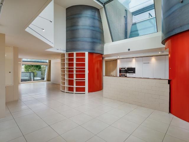 Grosse, moderne 6.5 Zimmer Wohnung