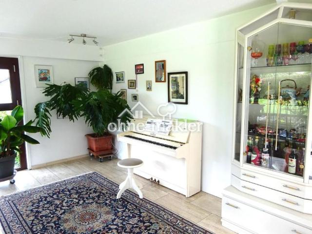 Große Maisonette mit Garten und Biotop