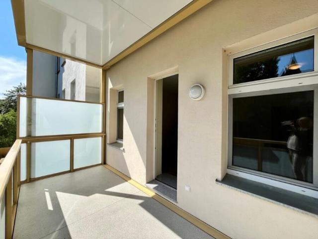 große, neu sanierte 2 Raumwohnung mit Balkon in ruhiger Seitenstraße der Görlitzer Innenstadt!