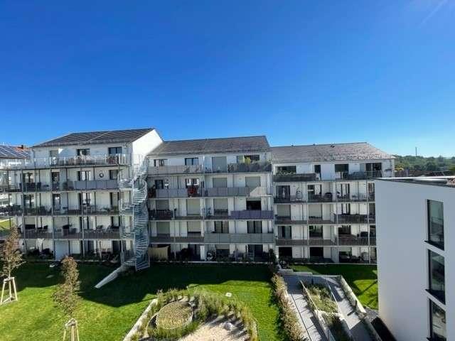 Große Sonnendurchflutete 3 Zimmer Wohnung mit ZWEI Balkonen!
