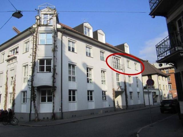 Große, sonnige 3 Zimmer Wohnung zum Wohlfühlen zu vermieten