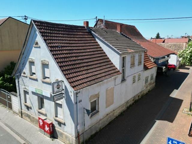 Große Scheune mit Ausbaupotenzial und Wohnhaus auf ca. 722 m² Grundstück in Böhl Iggelheim