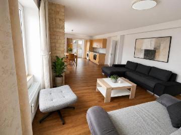 Große renovierte Wohnung nahe TUM, ideal für WG/Firma/Familie, befristet 2 Jahre