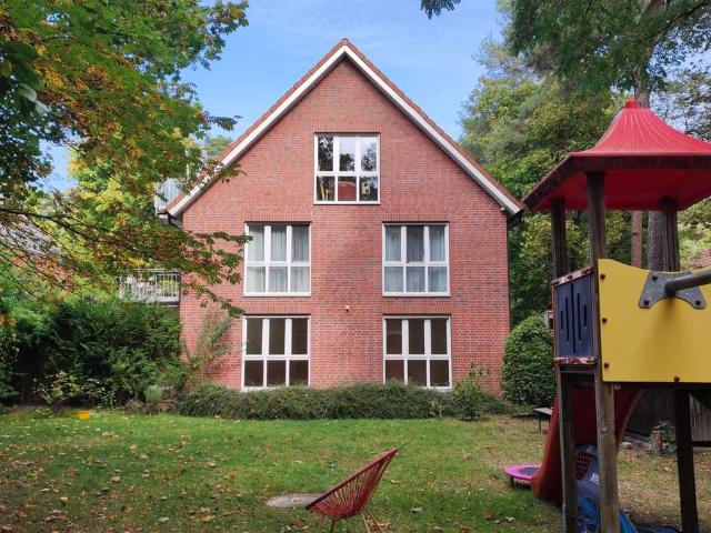 Große Wohnung, großer Garten nahe Mexikoplatz