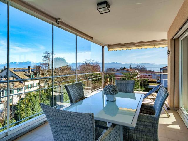 Große Wohnung in völliger Ruhe, mit Aussicht
