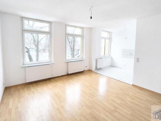 Große Wohnung in Bahnhofsnähe